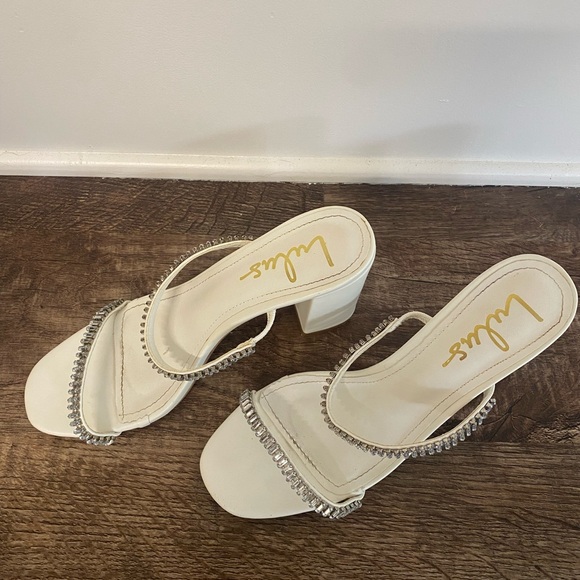 LULU’s Heels - Picture 4 of 8